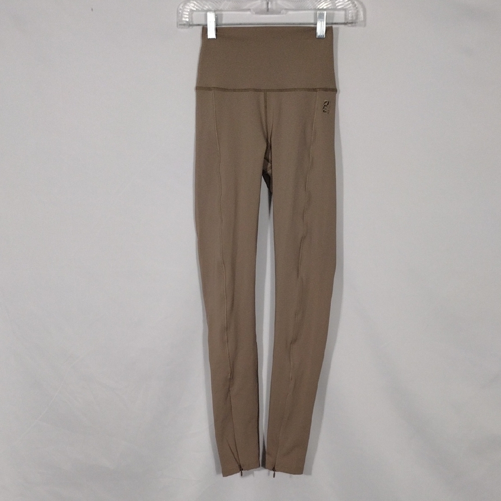 NWT PE Nation Amplify Leggings Silver Mink Women's Size XS With Ankle Zip